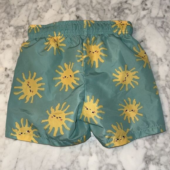 H&M Blue & Yellow Swim Trunks with Sunburst Design 6/7Y - Picture 4 of 4
